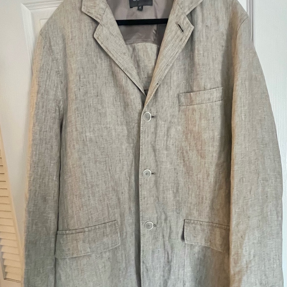 Gray Lightweight Shirt Jacket with Notched Lapel and Relaxed Fit
